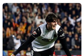 爱游戏电子-曼联加时逆转进欧联四强